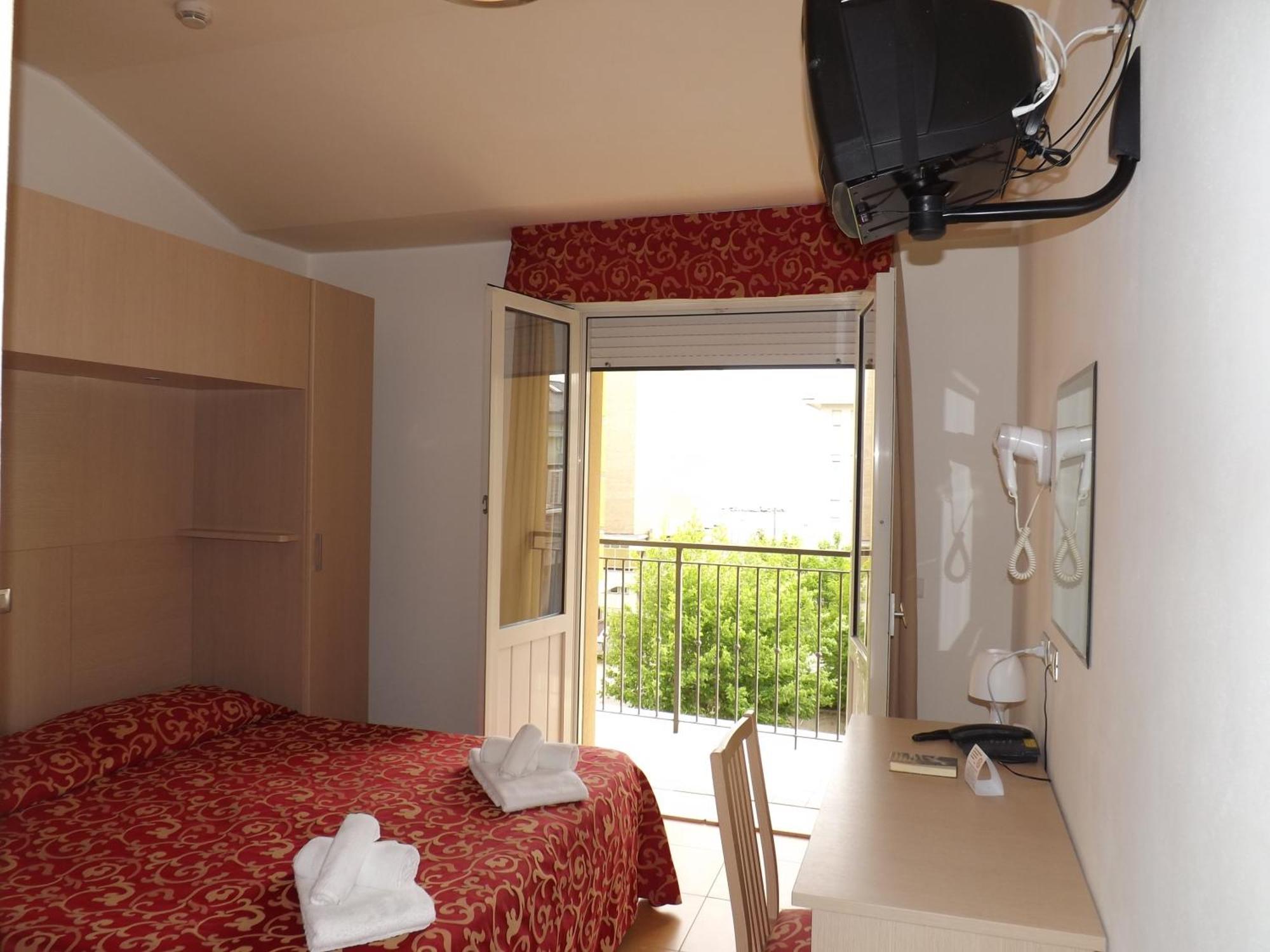 Hotel Mimosa Белариа-Игеа Марина Стая снимка