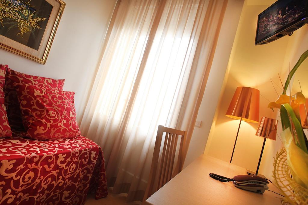 Hotel Mimosa Белариа-Игеа Марина Екстериор снимка