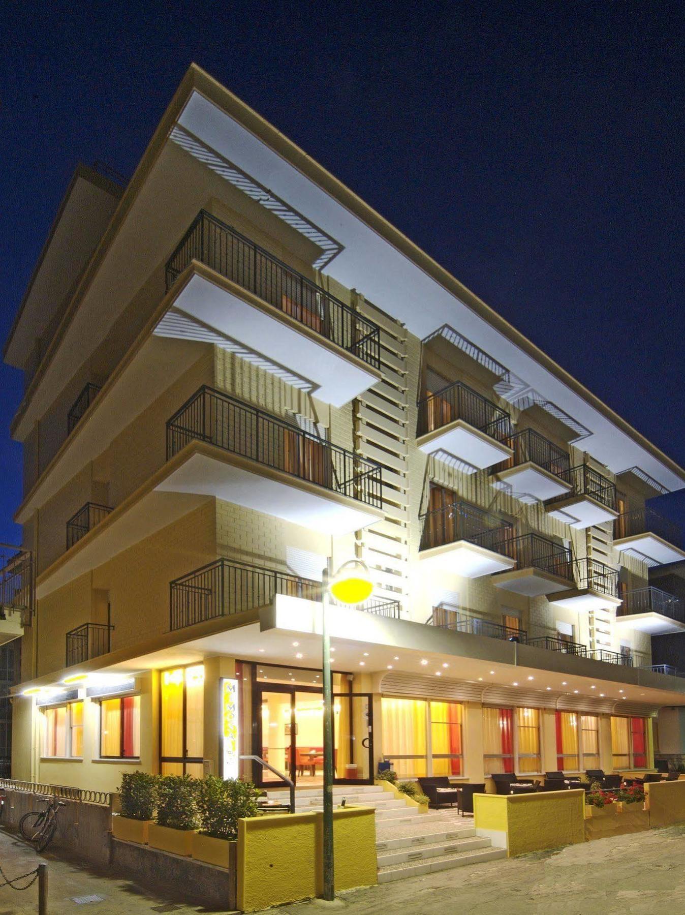 Hotel Mimosa Белариа-Игеа Марина Екстериор снимка
