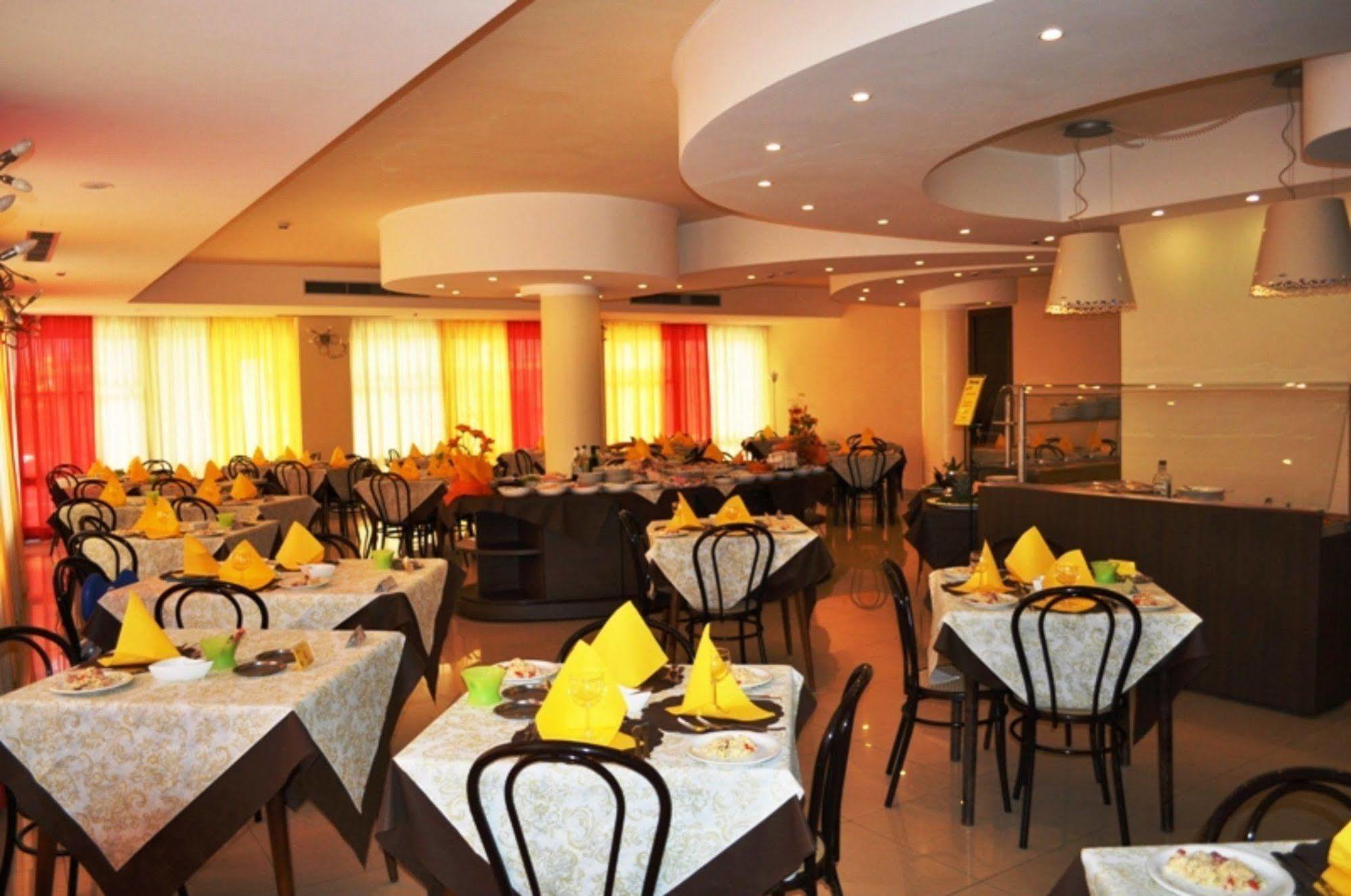 Hotel Mimosa Белариа-Игеа Марина Екстериор снимка