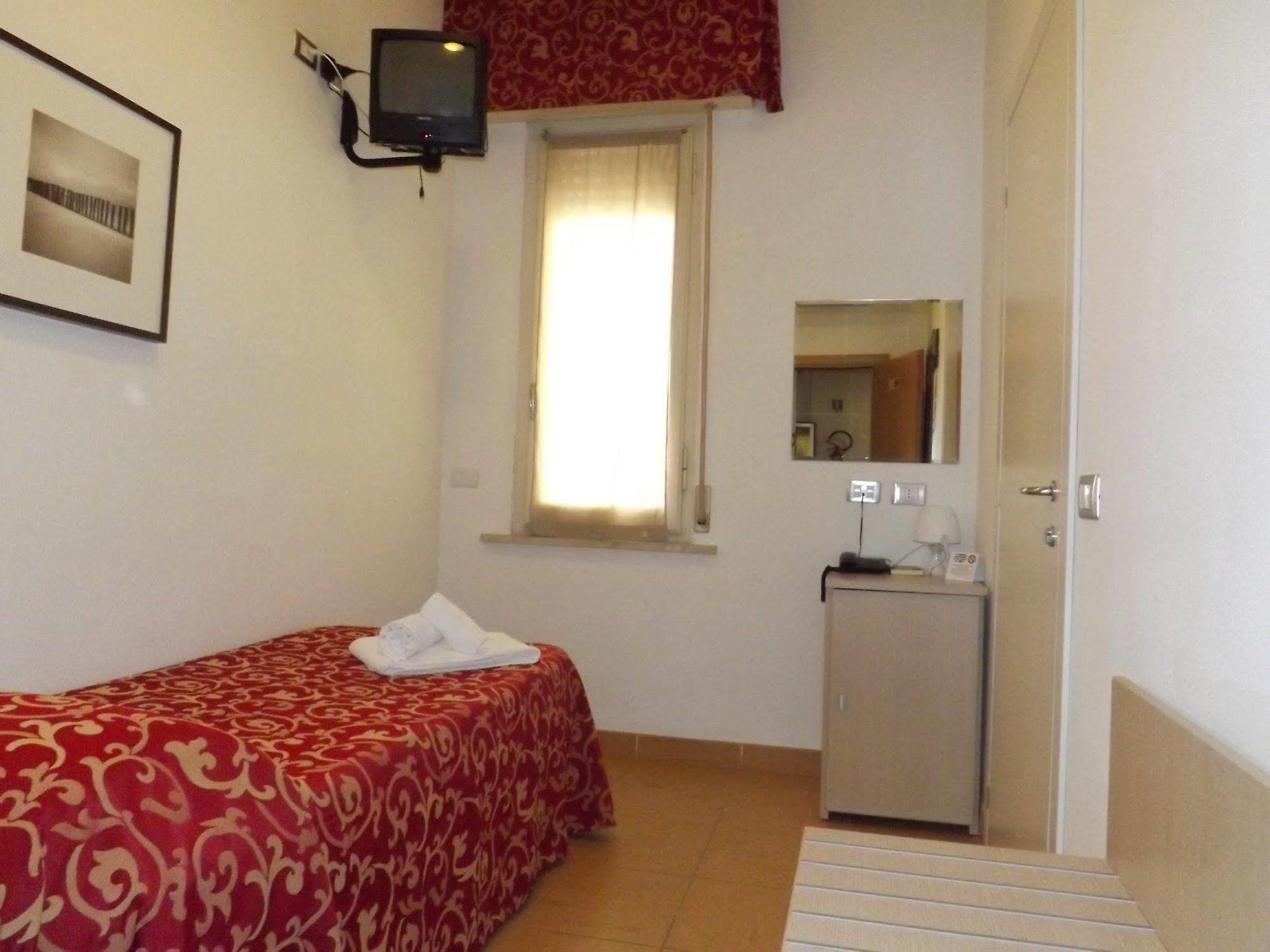 Hotel Mimosa Белариа-Игеа Марина Екстериор снимка