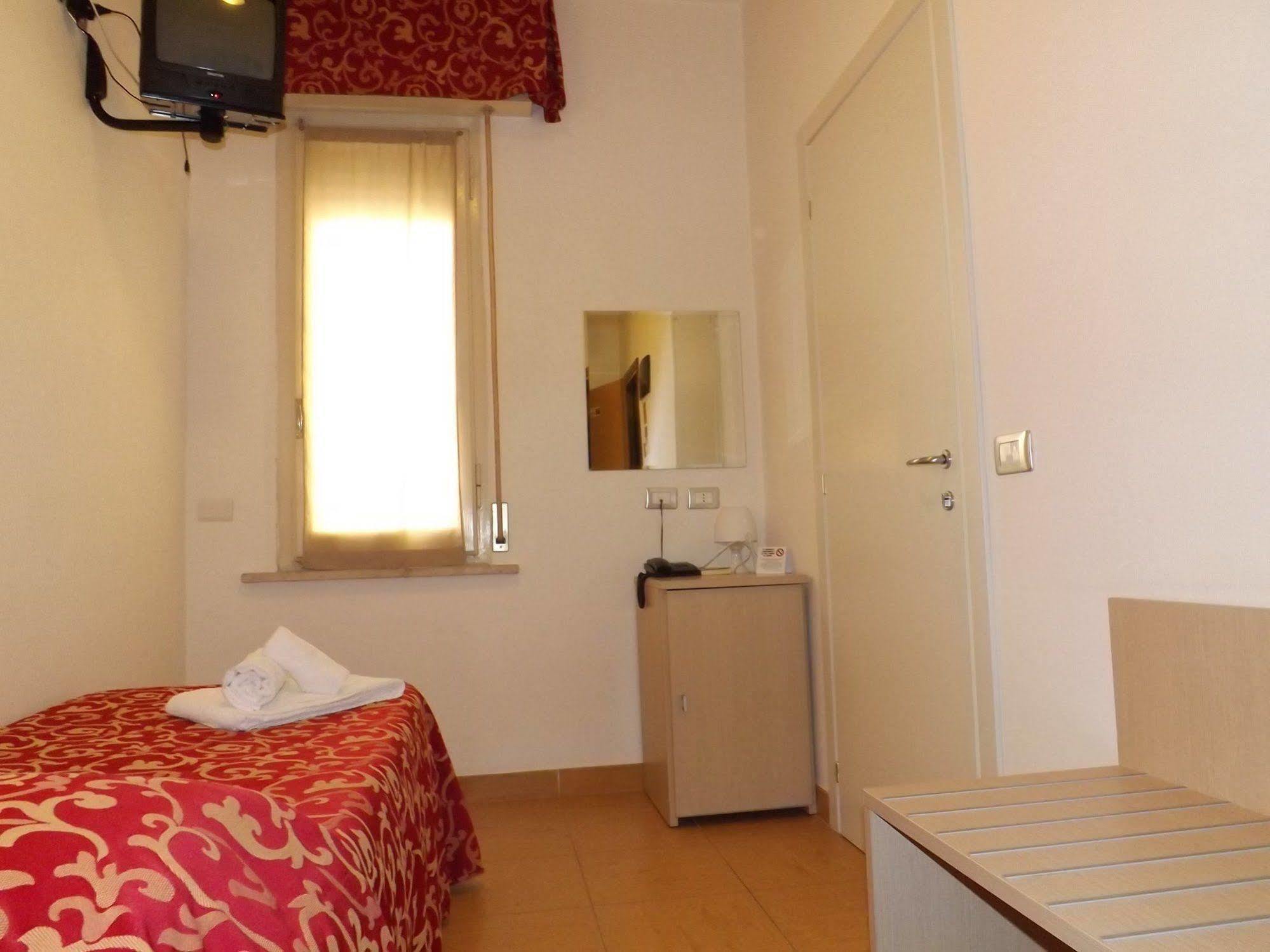 Hotel Mimosa Белариа-Игеа Марина Екстериор снимка